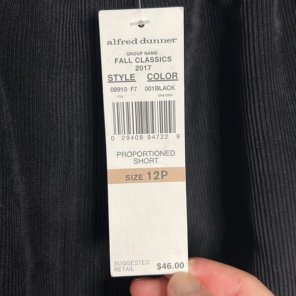 NWT Alfred Dunner Classic Fit Corduroy Pants Size 12P - Picture 7 of 9